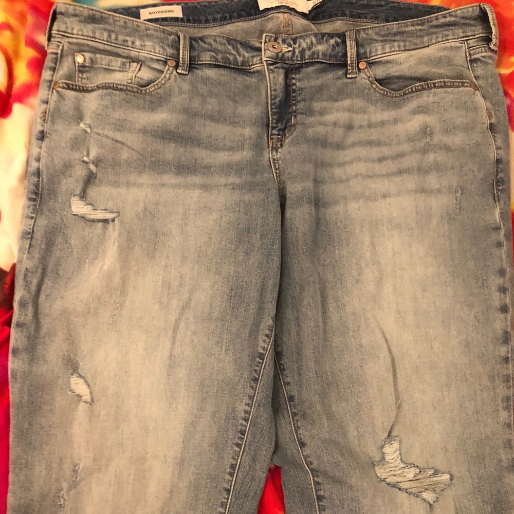 NWOT- TORRID Distressed Boyfriend Jeans